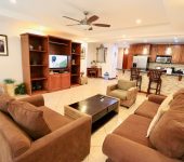 Sala del Condo 7, Condominios Montecarlo, Playa Jacó - Living room of Condo 7, Montecarlo Condominiums, Jacó Beach